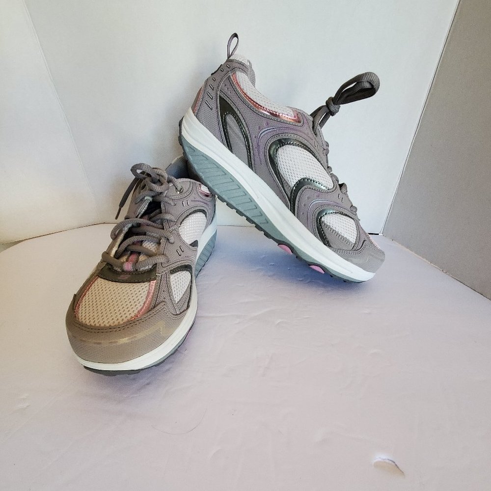 Skecher Shape Ups Sneakers Size 10